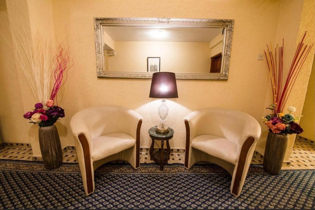 Hotel Ideall Подгорица Екстериор снимка