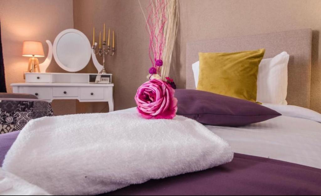 Hotel Ideall Подгорица Екстериор снимка