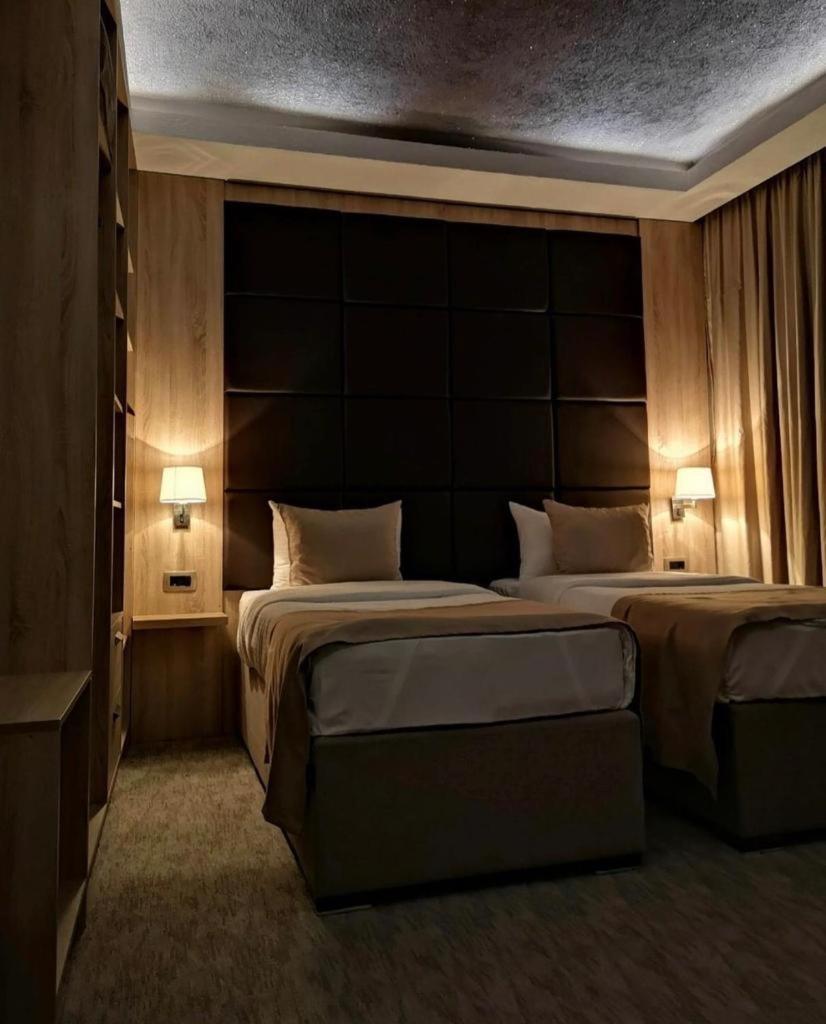 Hotel Ideall Подгорица Екстериор снимка