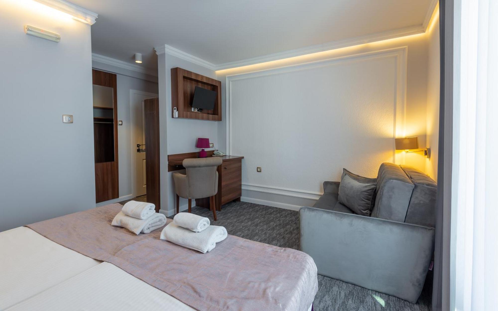 Hotel Ideall Подгорица Екстериор снимка
